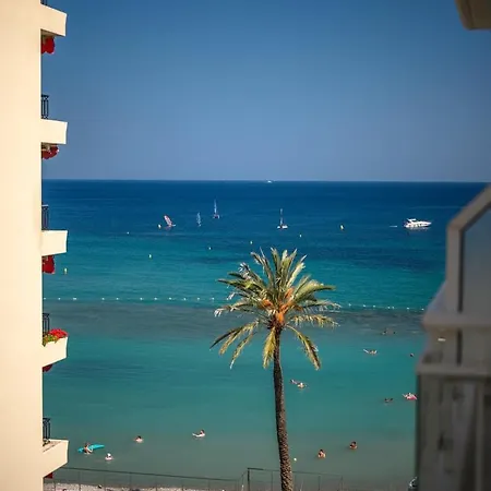 Le Riviera Prestige Front De Terrasse Parking Апартаменты *